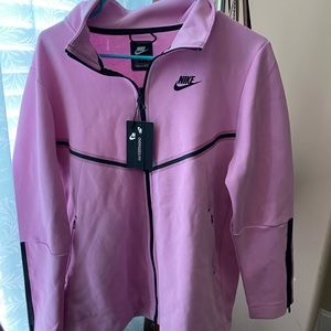 nike tech sweater